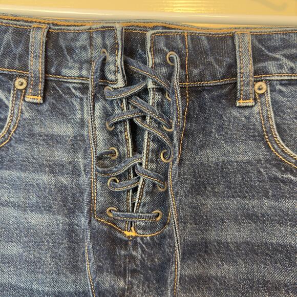 American Eagle AE Lace-Up A-Line High Rise Denim Mini Skirt Size 12 Dark Wash - Picture 3 of 9